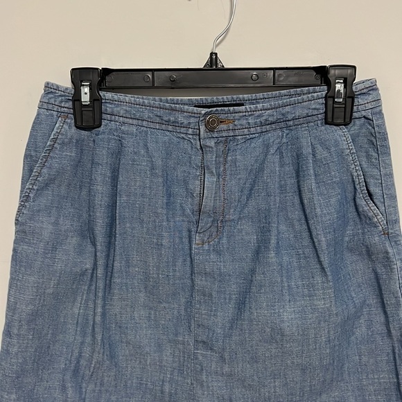 BANANA Republic Chambray Mini Skirt Size 2 - Picture 2 of 7